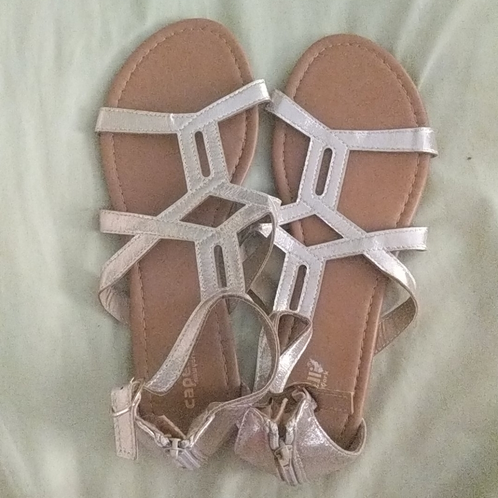 Gos sandals